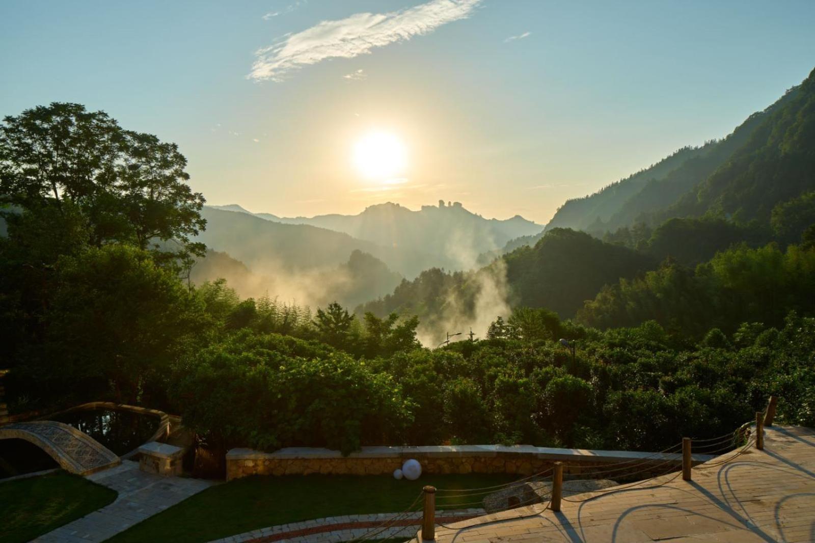 Serenity Valley - Zhangjiajie National Forest Park Exterior photo